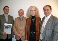 [Foto] Spitzentreffen der Leiter der beteiligten Einrichtungen im Januar 2005 in Braunschweig (v.l.n.r.: Christian Werner, Klaus-Ernst Behne, Ursula Hellert und Burkhard Budde)